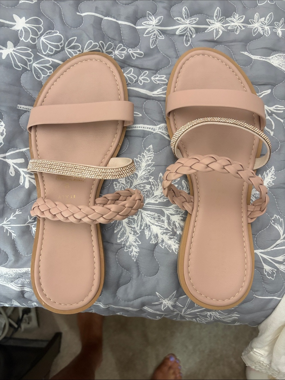 Braided Strap Women’s Sandals in Blush Pink.  Size 9